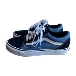 Vans Old Skool Core Classics, Navy/White, 7.5 Women / 6 Men M US Shoes